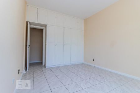 Apartamento à venda com 105m², 3 quartos e 1 vagaQuarto 2