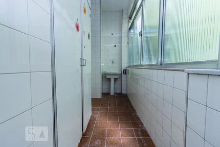 Apartamento à venda com 105m², 3 quartos e 1 vagaÁrea de serviço