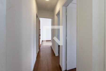 Corredor de apartamento para alugar com 2 quartos, 70m² em Vila Romana, São Paulo