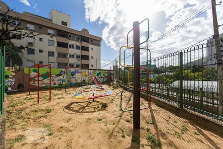 Apartamento à venda com 68m², 2 quartos e sem vaga Apartamento à venda com 68m², 2 quartos e sem vagaPlayground