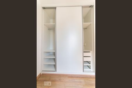 Quarto 2 de apartamento para alugar com 3 quartos, 70m² em Mansões Santo Antônio, Campinas