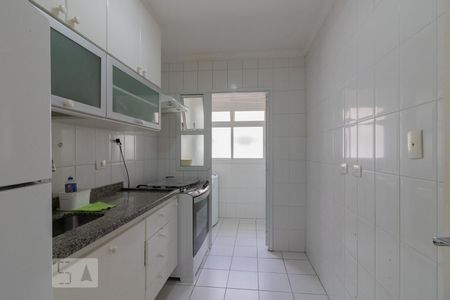 Cozinha de apartamento para alugar com 2 quartos, 69m² em Santo Antônio, São Caetano do Sul