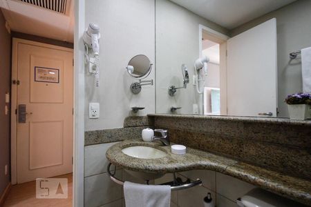 Studio para alugar com 35m², 1 quarto e sem vagaBanheiro da Suíte 