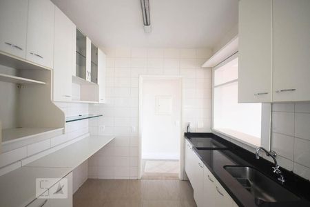 Apartamento à venda com 75m², 2 quartos e 2 vagasCozinha
