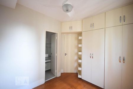 Apartamento à venda com 75m², 2 quartos e 2 vagasSuíte 