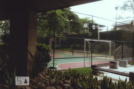 Apartamento à venda com 300m², 4 quartos e 3 vagas Apartamento à venda com 300m², 4 quartos e 3 vagasQuadra de Esporte