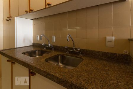 Apartamento à venda com 300m², 4 quartos e 3 vagas Apartamento à venda com 300m², 4 quartos e 3 vagasCozinha