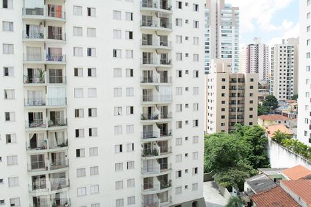 VISTA SALA de apartamento para alugar com 2 quartos, 50m² em Santa Teresinha, São Paulo