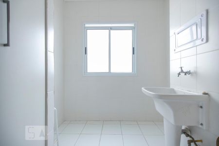 Area de Serviço de apartamento para alugar com 2 quartos, 54m² em Jardim das Samambaias, Jundiaí