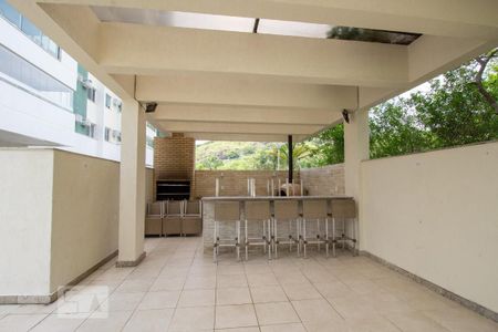 Apartamento à venda com 80m², 3 quartos e 1 vaga Apartamento à venda com 80m², 3 quartos e 1 vagaÁrea Comum - Churrasqueira