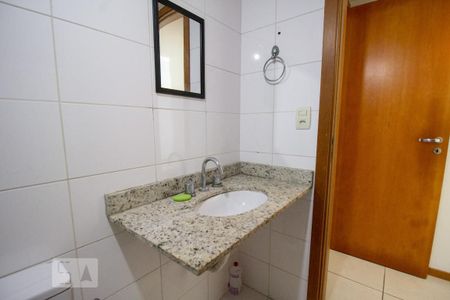 Apartamento à venda com 80m², 3 quartos e 1 vaga Apartamento à venda com 80m², 3 quartos e 1 vagaBanheiro da Suíte