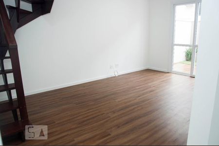 Casa de condomínio à venda com 202m², 4 quartos e 2 vagasSala