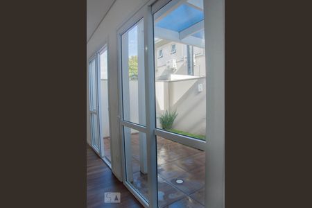 Casa de condomínio à venda com 202m², 4 quartos e 2 vagasSala