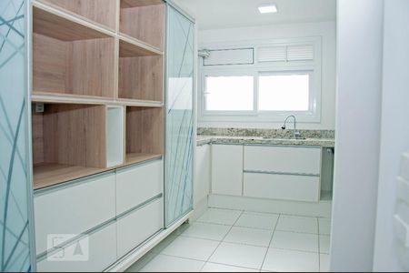 Casa de condomínio à venda com 202m², 4 quartos e 2 vagasCozinha