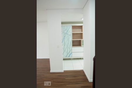 Casa de condomínio à venda com 202m², 4 quartos e 2 vagasSala