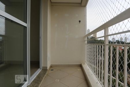 Sacada de apartamento à venda com 3 quartos, 80m² em Umuarama, São Paulo