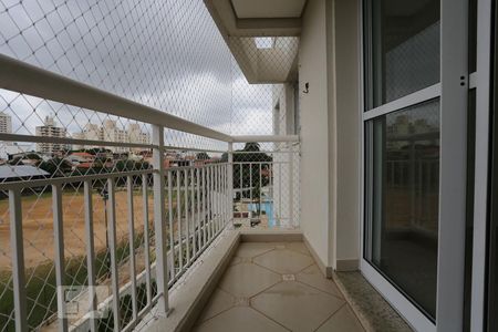 Sacada de apartamento à venda com 3 quartos, 80m² em Umuarama, São Paulo