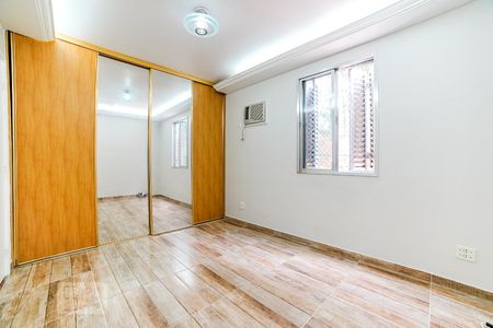Quarto 1 de apartamento à venda com 2 quartos, 70m² em Jardim Leonor Mendes de Barros, São Paulo