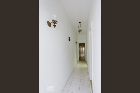 Corredor (Primeiro Andar) de casa para alugar com 3 quartos, 130m² em Taquara, Rio de Janeiro