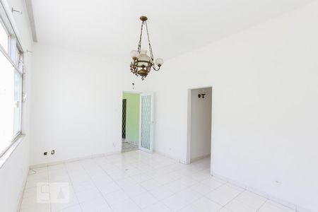 Sala (Primeiro Andar) de casa para alugar com 3 quartos, 130m² em Taquara, Rio de Janeiro