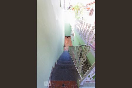 Casa para alugar com 130m², 3 quartos e 1 vagaEscada Terraço (Segundo Andar)