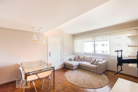 Apartamento para alugar com 82m², 2 quartos e 1 vagaSala