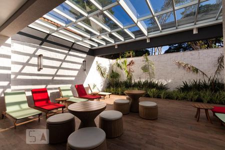 Apartamento à venda com 70m², 2 quartos e 1 vagaÁrea externa da piscina