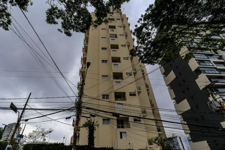 Apartamento à venda com 90m², 2 quartos e 2 vagas Apartamento à venda com 90m², 2 quartos e 2 vagasFachada