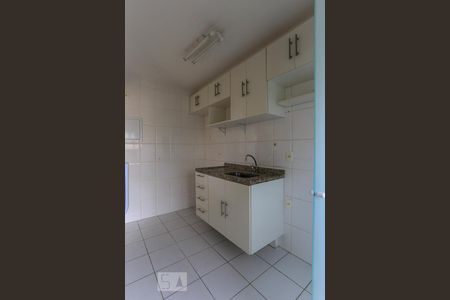 Apartamento à venda com 90m², 2 quartos e 2 vagas Apartamento à venda com 90m², 2 quartos e 2 vagasCozinha