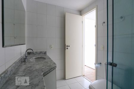 Apartamento à venda com 90m², 2 quartos e 2 vagas Apartamento à venda com 90m², 2 quartos e 2 vagasBanheiro