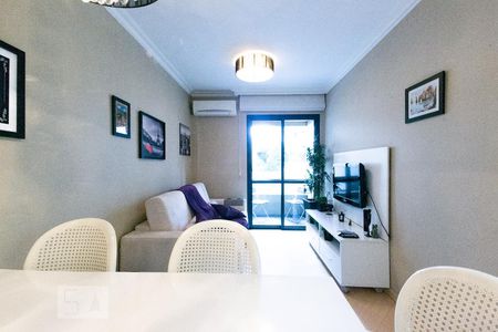 Sala de apartamento para alugar com 1 quarto, 45m² em Moema, São Paulo
