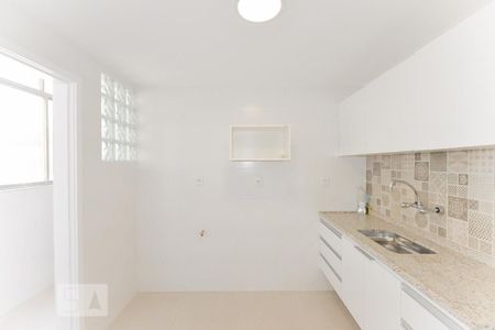 Apartamento para alugar com 89m², 3 quartos e sem vagaCozinha
