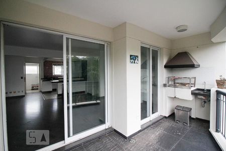 Varanda de apartamento para alugar com 3 quartos, 115m² em Vila Ipojuca, São Paulo