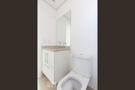 Apartamento à venda com 68m², 2 quartos e 2 vagasBanheiro social