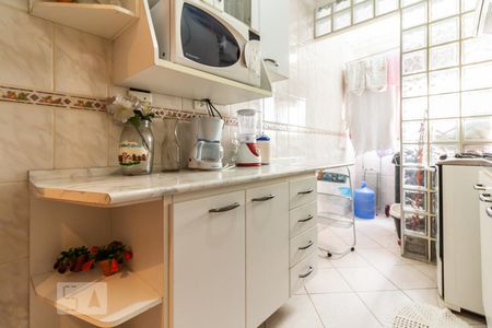 Cozinha de apartamento à venda com 3 quartos, 68m² em Parque Continental, Osasco