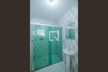 Casa à venda com 460m², 7 quartos e 5 vagas Casa à venda com 460m², 7 quartos e 5 vagasBanheiro Suíte - Fundos