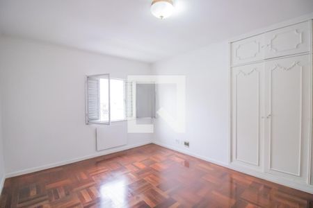 Casa à venda com 460m², 7 quartos e 5 vagas Casa à venda com 460m², 7 quartos e 5 vagasQuarto 2