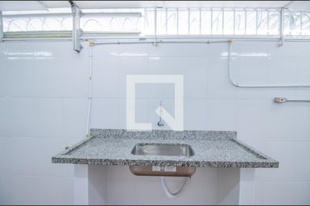 Casa à venda com 460m², 7 quartos e 5 vagas Casa à venda com 460m², 7 quartos e 5 vagasCozinha - Fundos