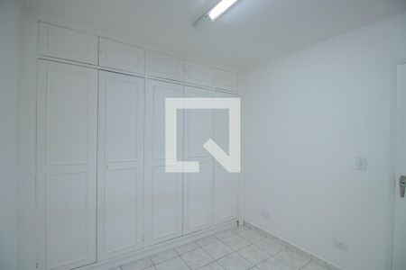 Casa à venda com 460m², 7 quartos e 5 vagas Casa à venda com 460m², 7 quartos e 5 vagasQuarto 2 - Fundos