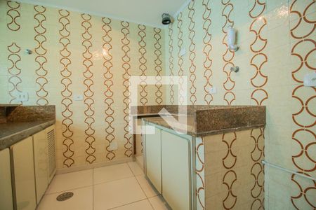 Casa à venda com 460m², 7 quartos e 5 vagas Casa à venda com 460m², 7 quartos e 5 vagasCozinha - Fundos