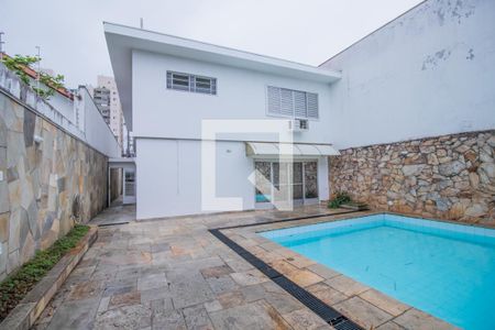 Casa à venda com 460m², 7 quartos e 5 vagas Casa à venda com 460m², 7 quartos e 5 vagasQuintal - Piscina
