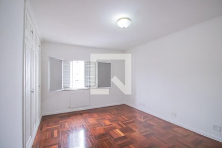 Casa à venda com 460m², 7 quartos e 5 vagas Casa à venda com 460m², 7 quartos e 5 vagasQuarto 1