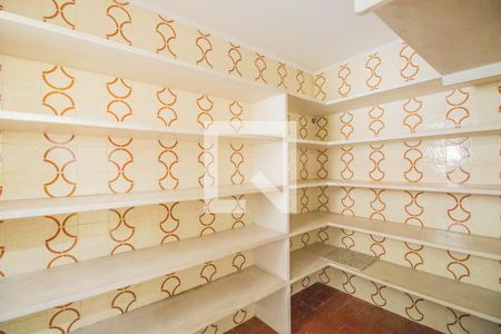 Casa à venda com 460m², 7 quartos e 5 vagas Casa à venda com 460m², 7 quartos e 5 vagasÁrea de Serviço - Despensa