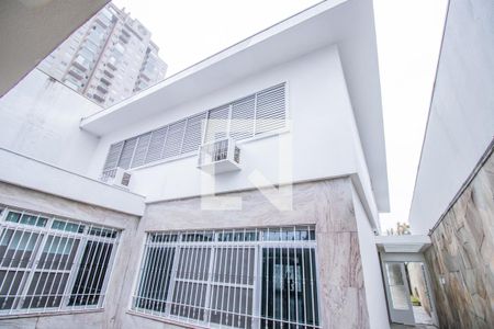 Casa à venda com 460m², 7 quartos e 5 vagas Casa à venda com 460m², 7 quartos e 5 vagasFachada