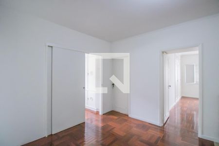 Casa à venda com 460m², 7 quartos e 5 vagas Casa à venda com 460m², 7 quartos e 5 vagasHall - Quartos