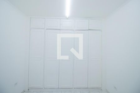 Casa à venda com 460m², 7 quartos e 5 vagas Casa à venda com 460m², 7 quartos e 5 vagasQuarto 1 - Fundos