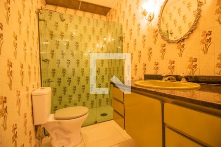 Casa à venda com 460m², 7 quartos e 5 vagas Casa à venda com 460m², 7 quartos e 5 vagasBanheiro 1 - Fundos