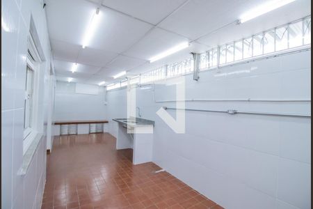 Casa à venda com 460m², 7 quartos e 5 vagas Casa à venda com 460m², 7 quartos e 5 vagasCozinha - Fundos