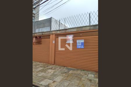 Casa à venda com 460m², 7 quartos e 5 vagas Casa à venda com 460m², 7 quartos e 5 vagasFachada