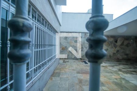 Casa à venda com 460m², 7 quartos e 5 vagas Casa à venda com 460m², 7 quartos e 5 vagasVista